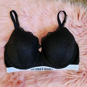 Victoria's Secret black lace bra
